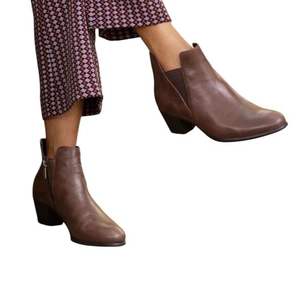 Munro Jackson Brown Leather Booties – Sz 11M - Picture 1 of 8